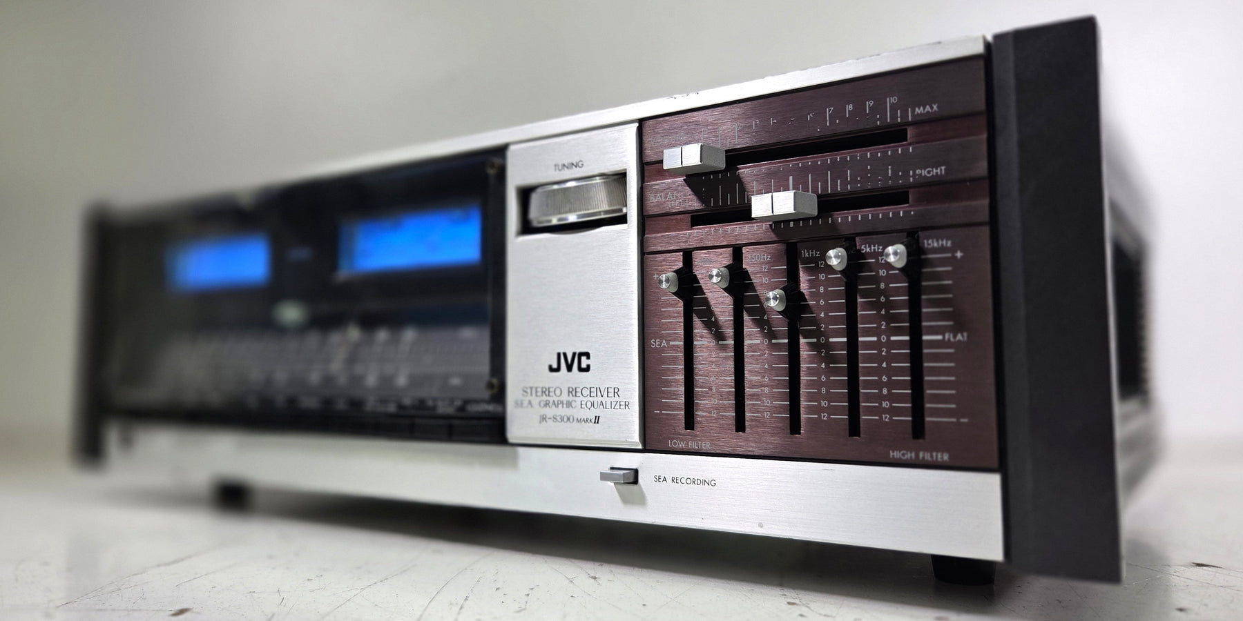 BEAUTY OR BEAST: THE JVC JR-S300 MARK II STEREO RECEIVER
