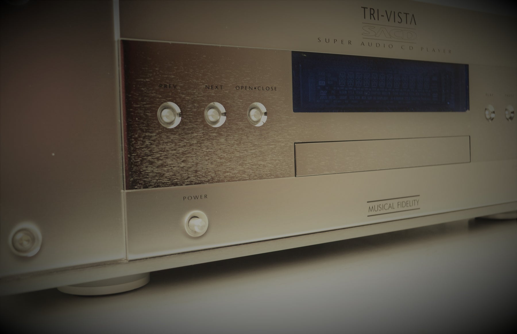 It's 2021, Why Buy a CD Player? Here Are 10 Reasons To Buy A CD Player