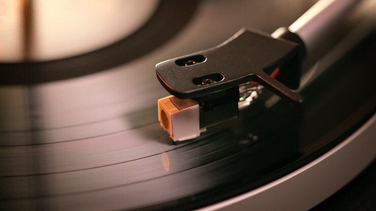 A LOOK INTO THE PHONO CARTRIDGE, A TURNTABLE’S BEST FRIEND