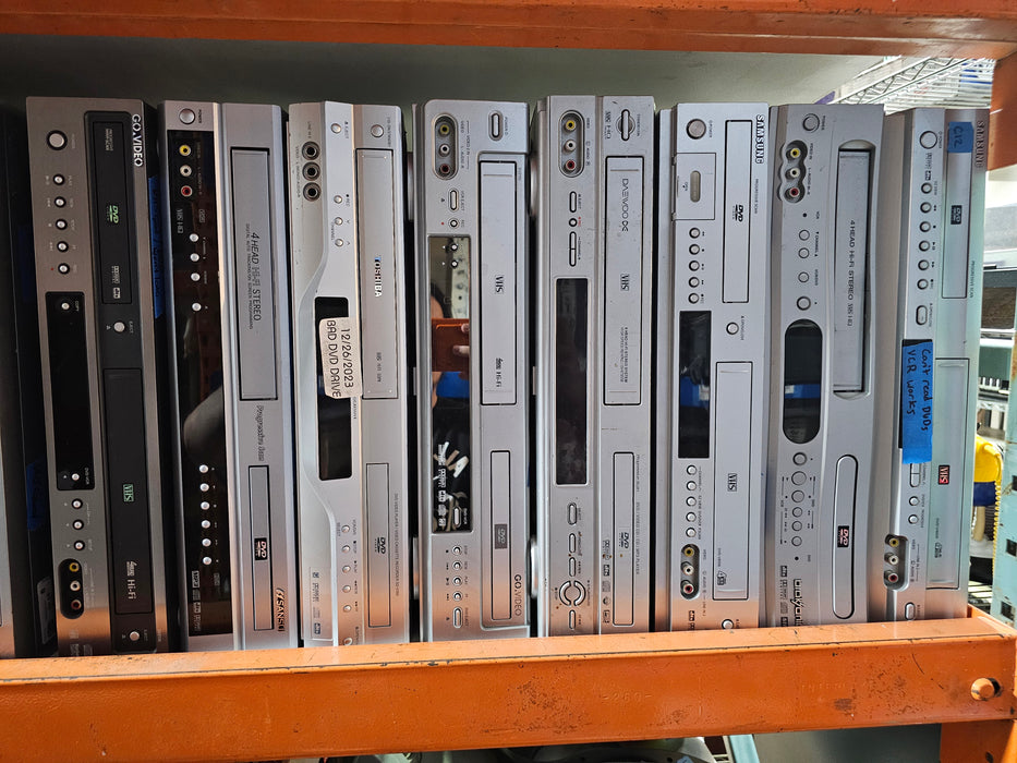 DVD VCR Combo Player With A Defective DVD Drive (DVD Does not Work)(Special Item)-VCRs-SpenCertified-vintage-refurbished-electronics