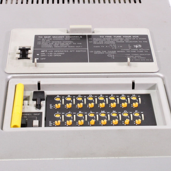 Fisher FVH-730 4-Head Hi-Fi Stereo VHS VCR (AS-IS)-VCRs-SpenCertified-vintage-refurbished-electronics