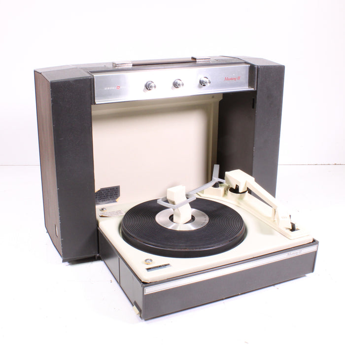 General Electric Mustang II Portable Suitcase Turntable 4-Speed Vintage (1970s)-Turntables & Record Players-SpenCertified-vintage-refurbished-electronics