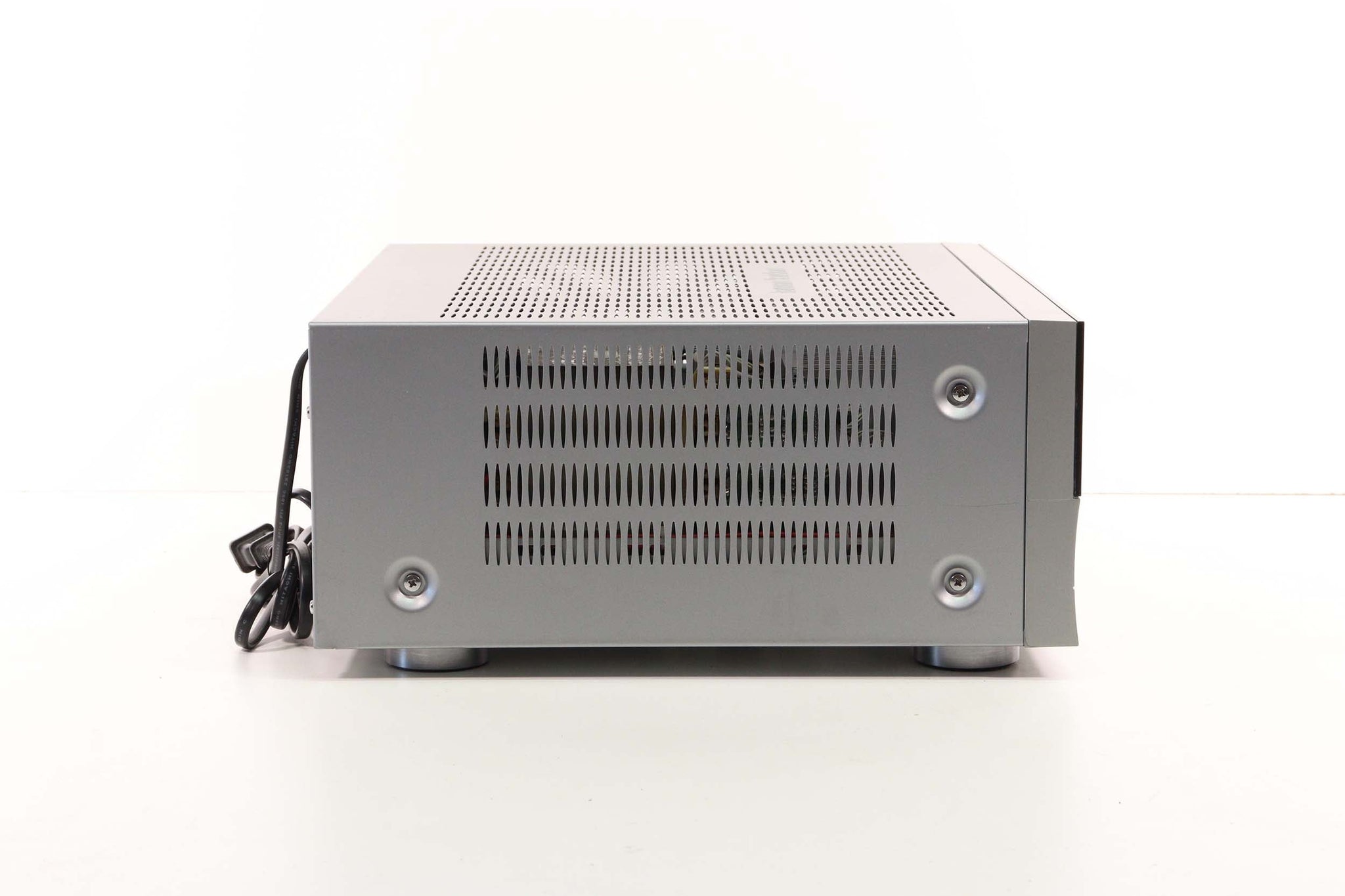 Harman/Kardon AVR 335 Home Theater AV Receiver System (NO REMOTE)