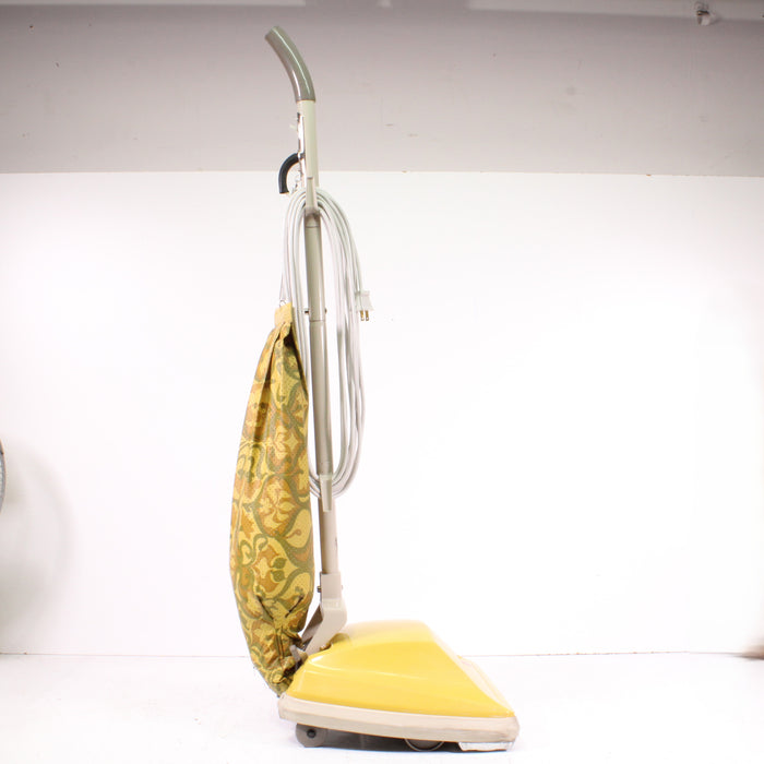 Hoover Deluxe 1076 Vintage 70's Canister Vacuum Cleaner-Vacuums-SpenCertified-vintage-refurbished-electronics