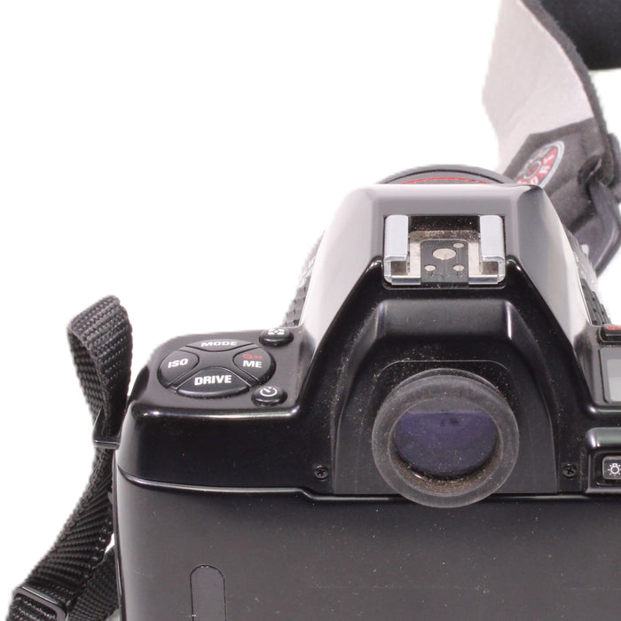 Nikon N8008S 35mm SLR Film Camera with Bag (AS-IS)