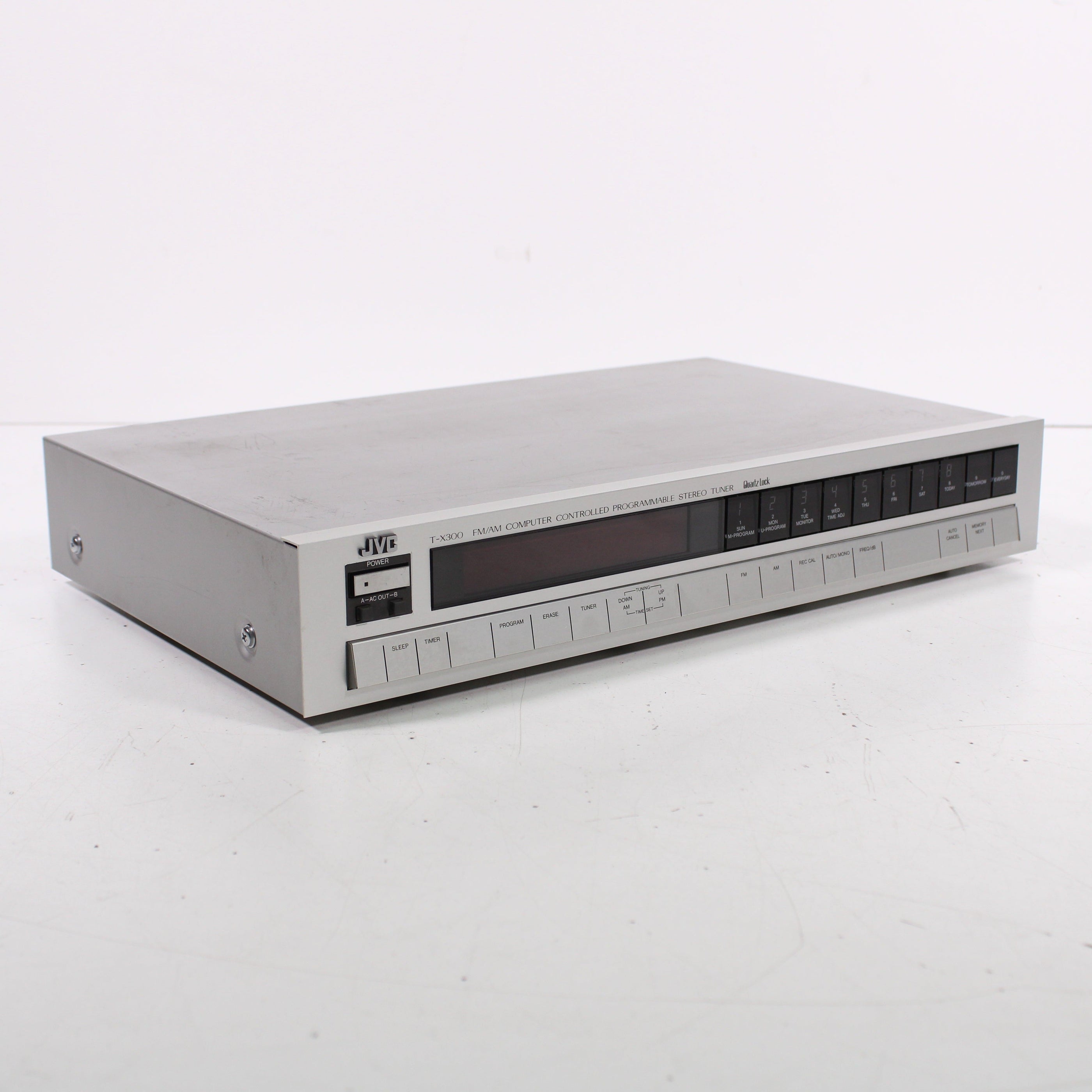 JVC T-X300 FM AM Computer Controlled Programmable Stereo Tuner (1984 ...