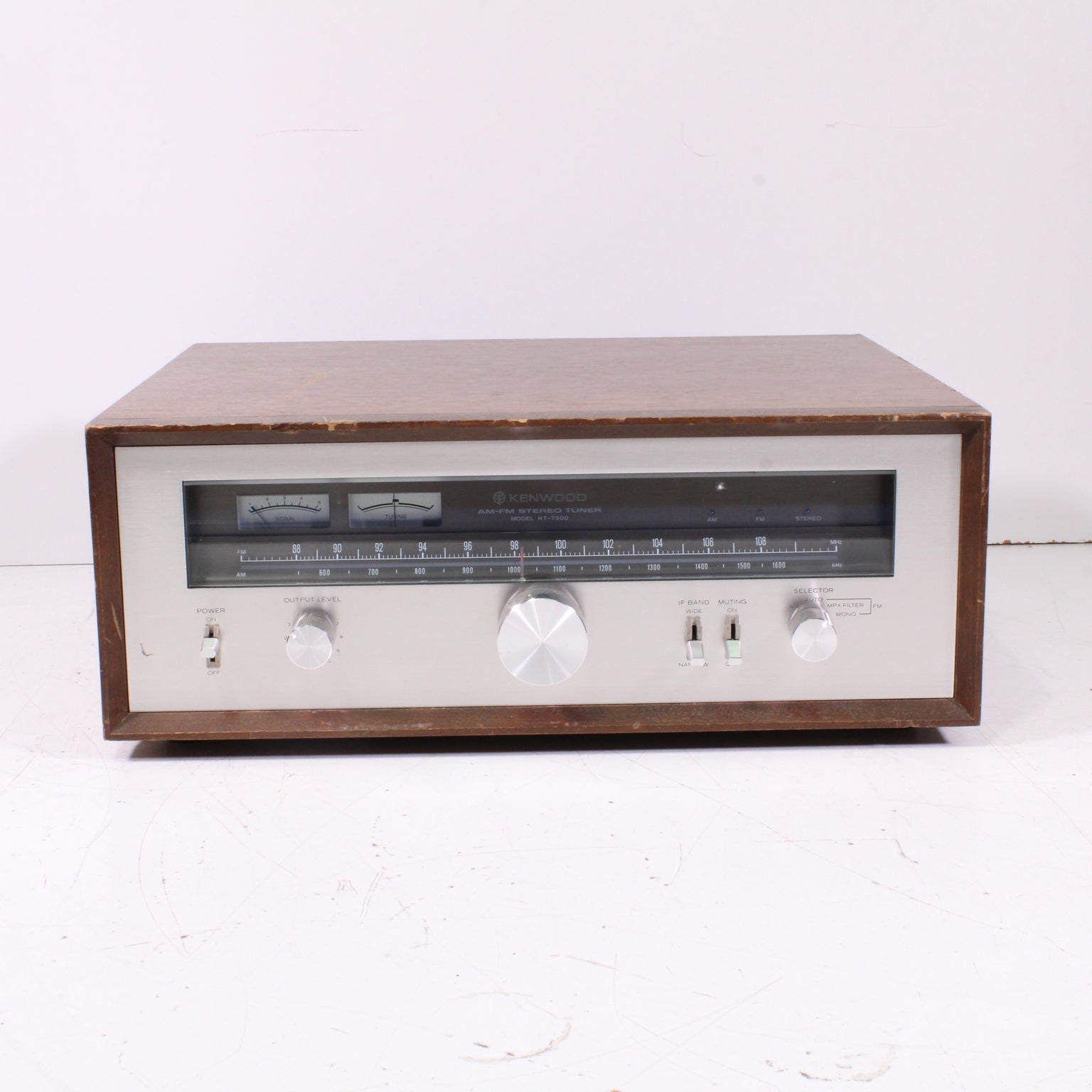 Stereo AM/FM Tuners — SpenCertified