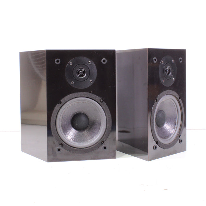 NHT (Now Hear This) Model 1A Bookshelf 2-Way Stereo Speaker System