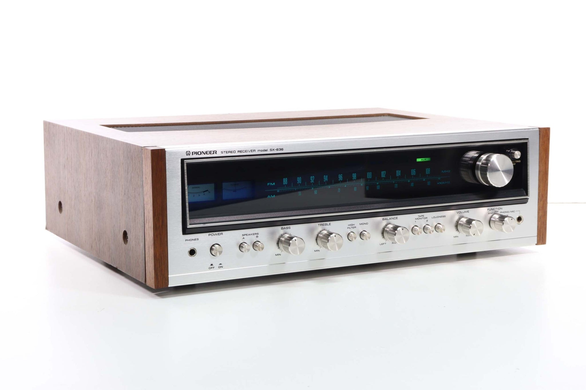 Vintage Pioneer SX-636 Stereo Receiver in Mint- Condition Photo #606058 Vintage Pioneer SX-636 Stereo Receiver in Mint- Condition Photo #606058