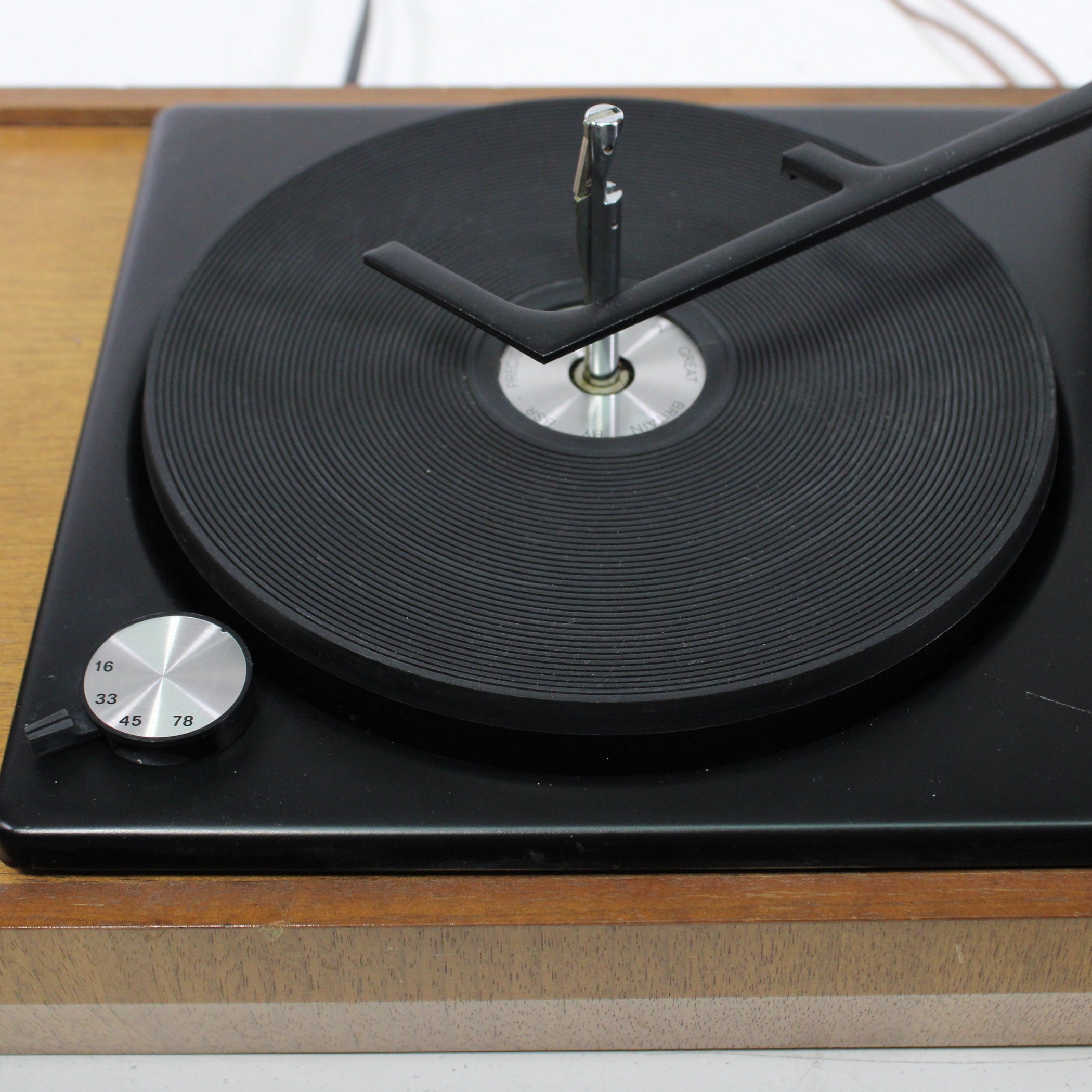Panasonic RD-7673 Compact 4-Speed Automatic Turntable (WALNUT BASE ...