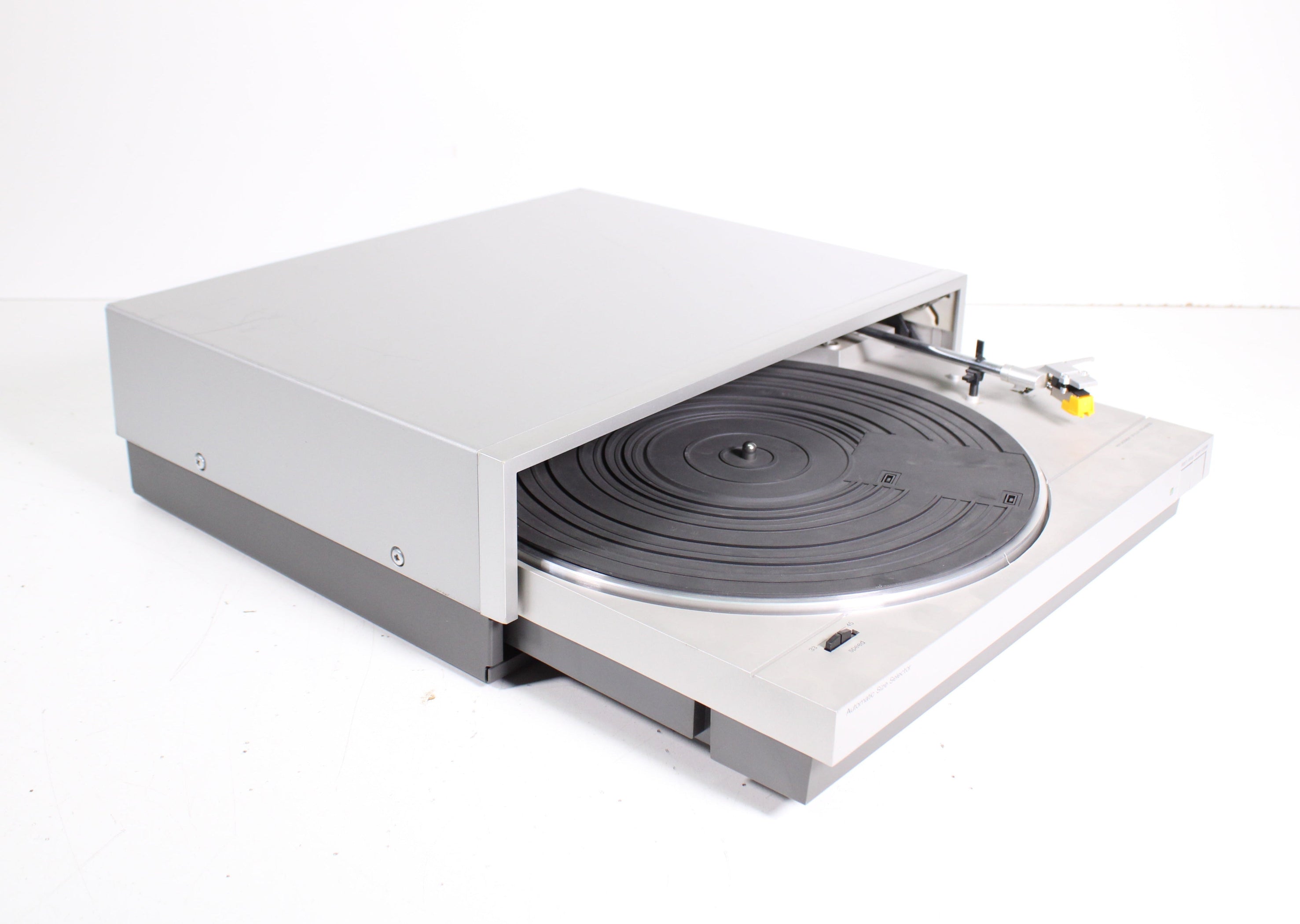 Panasonic SF-630 Front Loading Fully Automatic Turntable — SpenCertified
