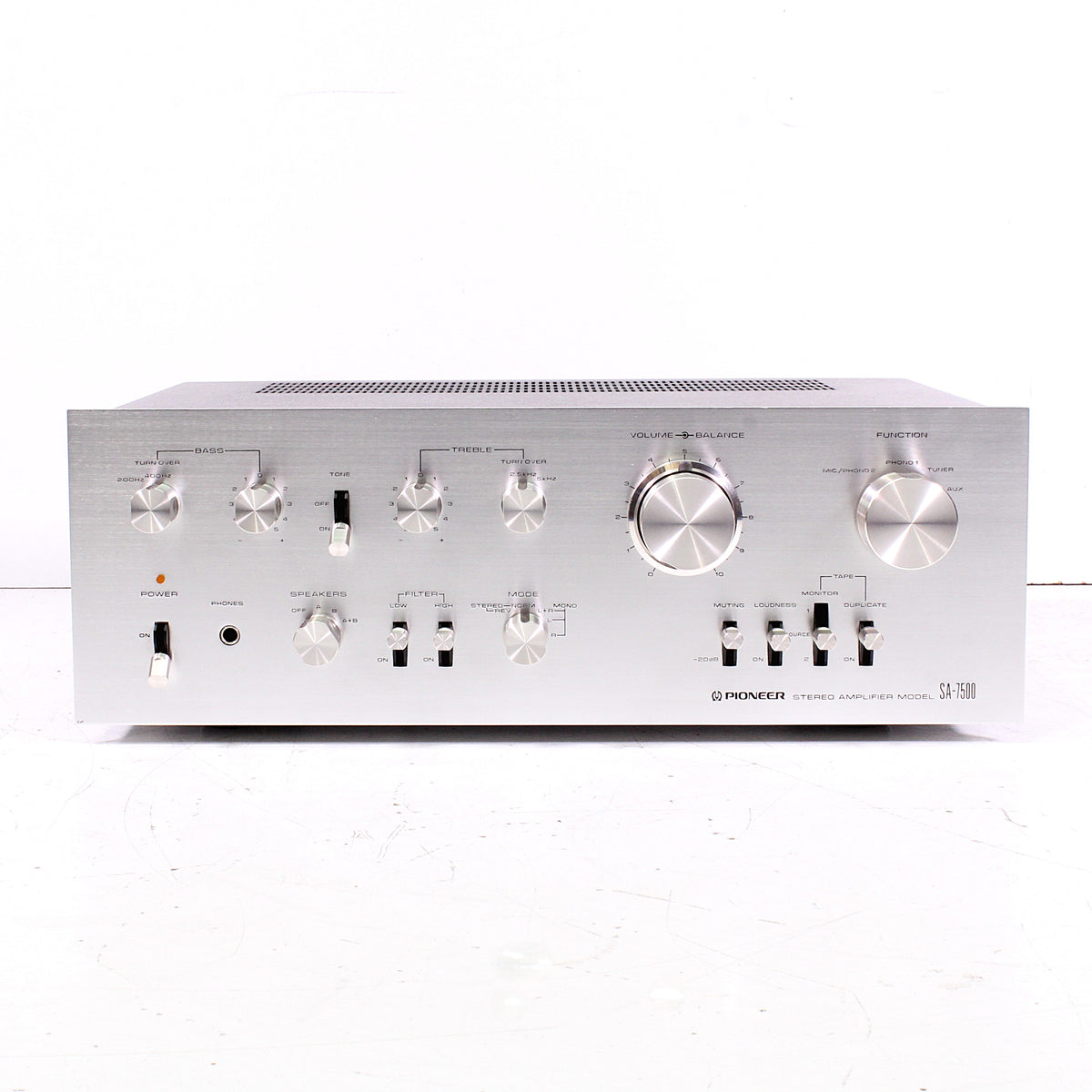 Pioneer SA-7500 High-Quality Stereo Integrated Amplifier (1976