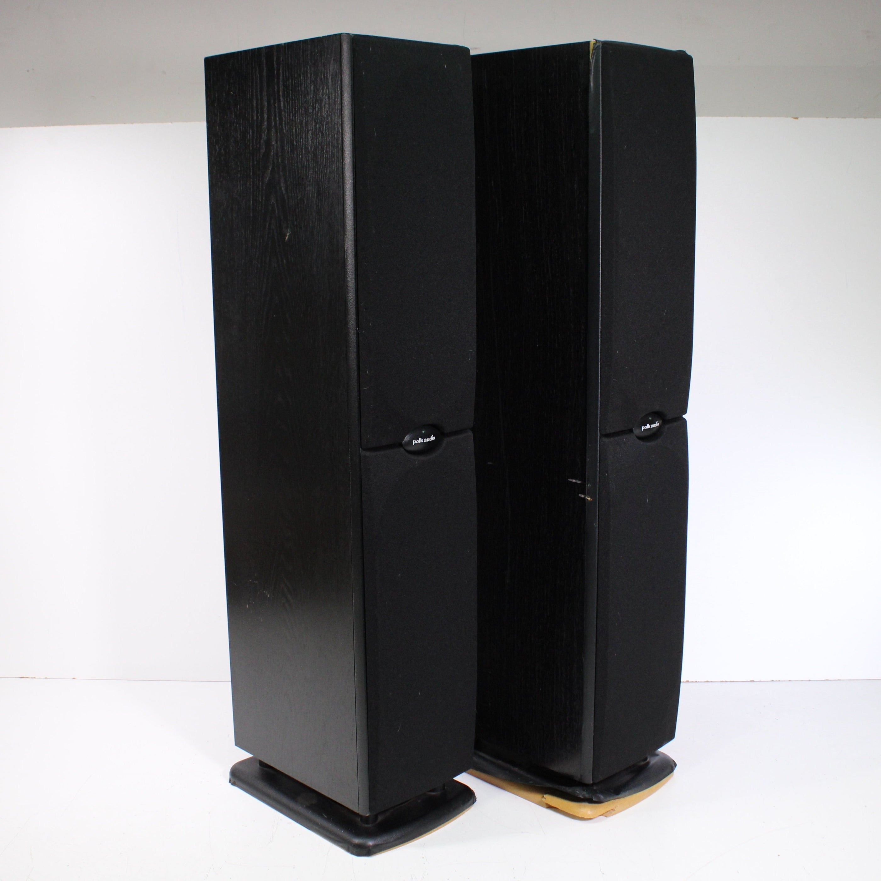 Polk Audio RT1000i Tower Speaker Pair with Built-In Powered Subwoofers ...