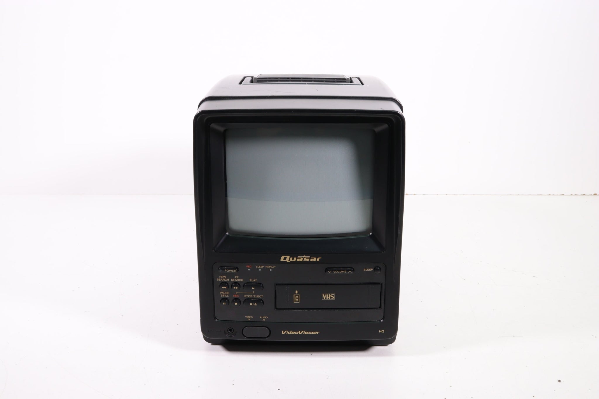 Quasar VV9407 Retro Portable Television VCR Combo