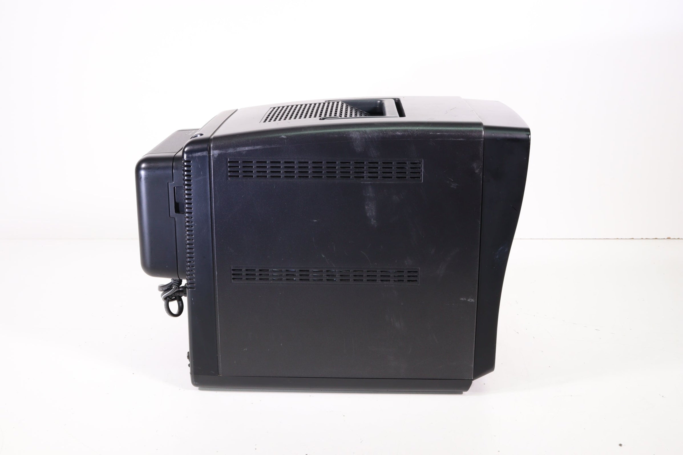 Quasar VV9407 Retro Portable Television VCR Combo — SpenCertified