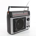 Realistic 12-650A Vintage Portable AM FM Radio