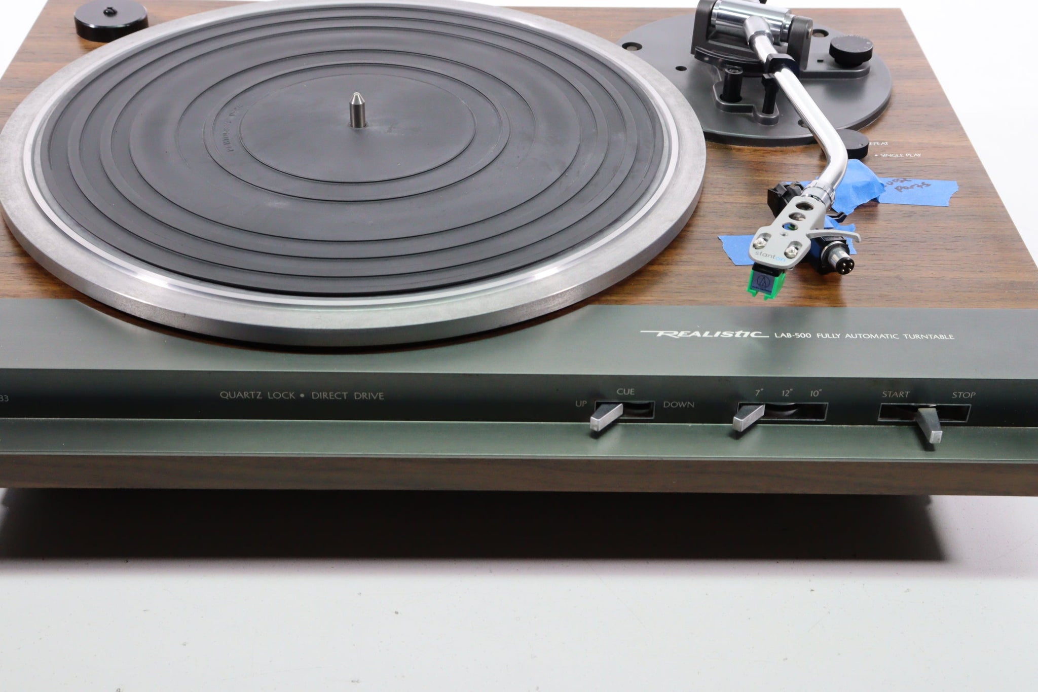 Realistic LAB-500 Fully Automatic Direct Drive Turntable