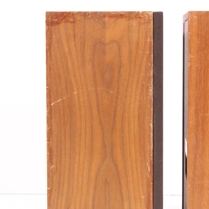 Realistic MC‑600 Bookshelf Speakers Vintage (1980)-Speakers-SpenCertified-vintage-refurbished-electronics