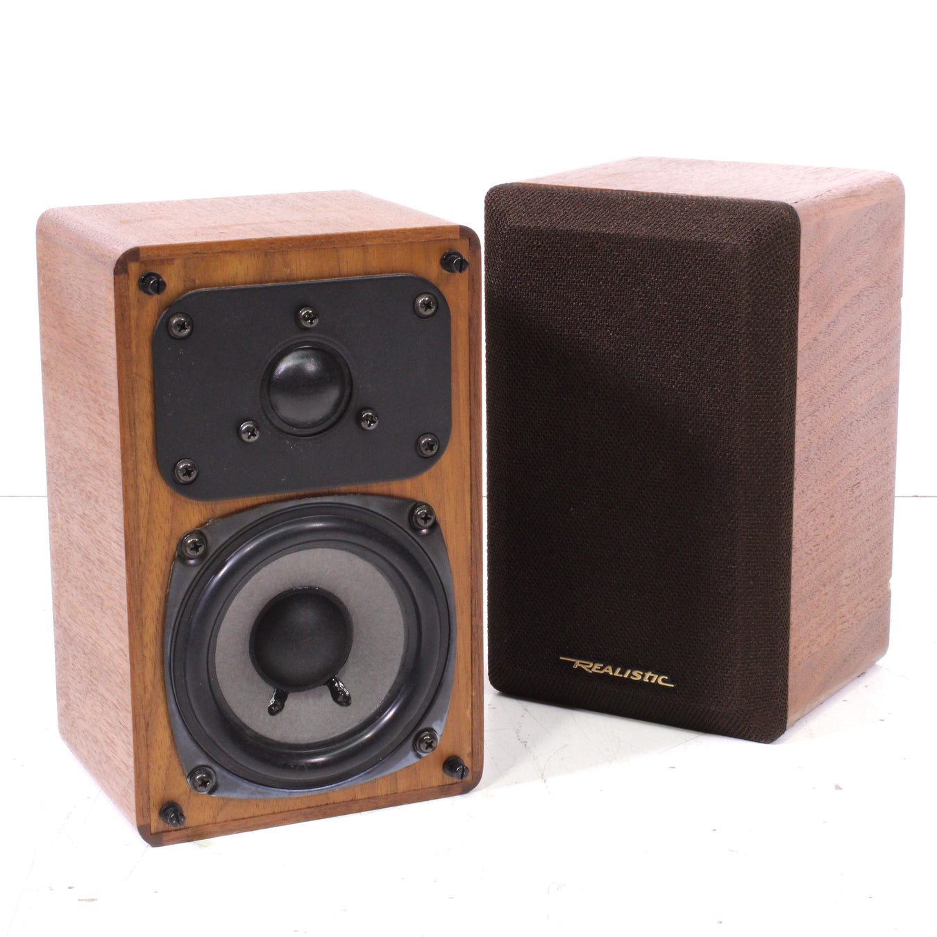 Realistic Minimus 7W Compact 2-Way Speaker Pair Brown (1979-93)-Speakers-SpenCertified-vintage-refurbished-electronics