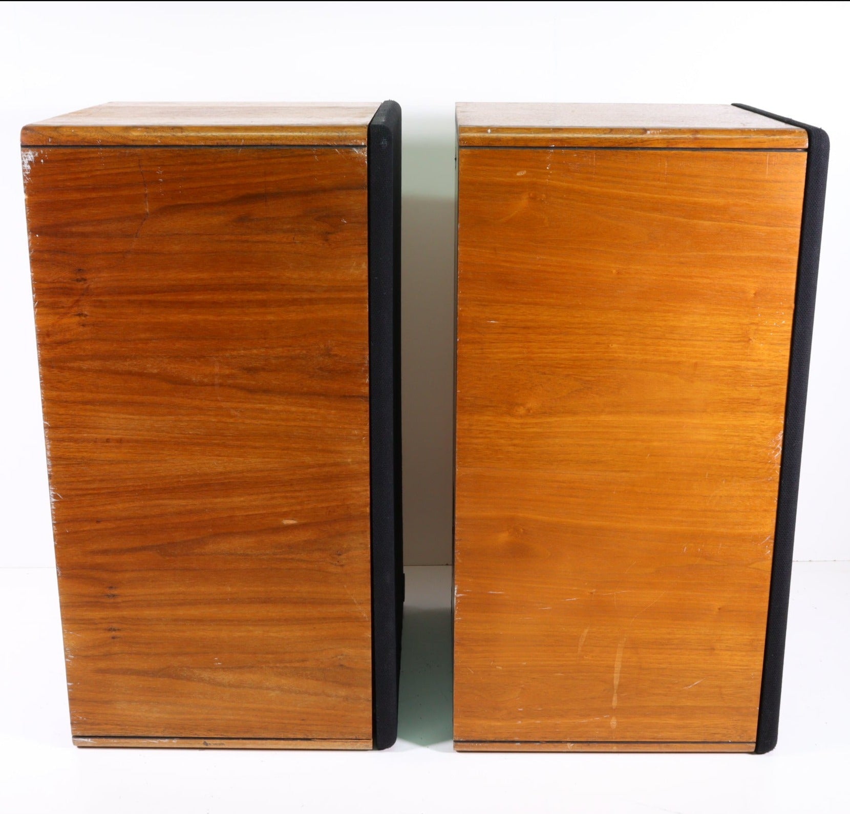 RtR 100-D Vintage Floorstanding Speaker Pair in Original Walnut Cabine