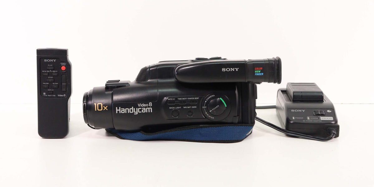 Sony CCD-FX330 NTSC Video 8 Handy Cam Video Camera Recorder kit