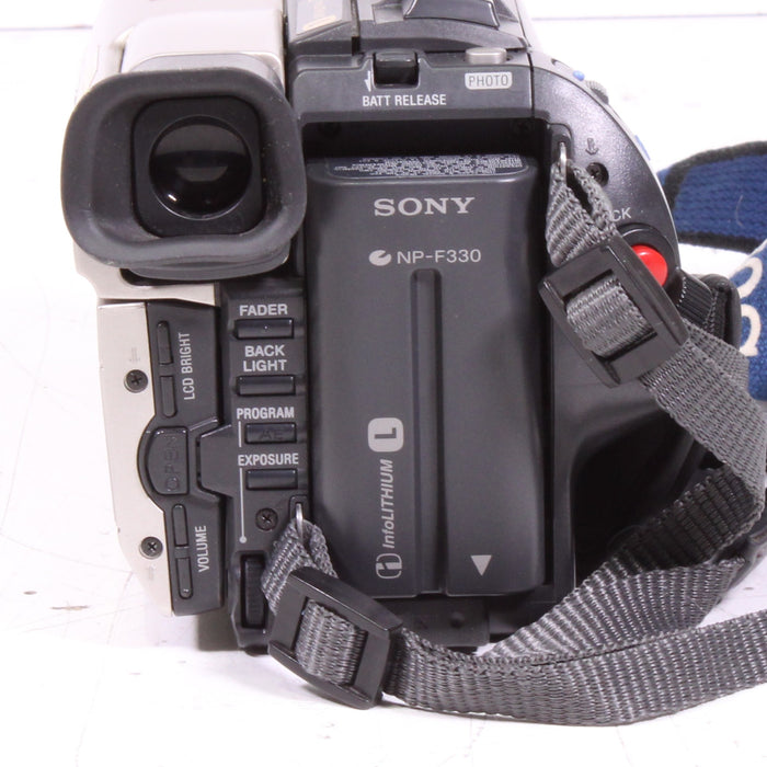Sony CCD-TR87 Hi8 Handycam Camcorder NightShot 360x Zoom with Carrying Case (AS-IS)-Camera-SpenCertified-vintage-refurbished-electronics