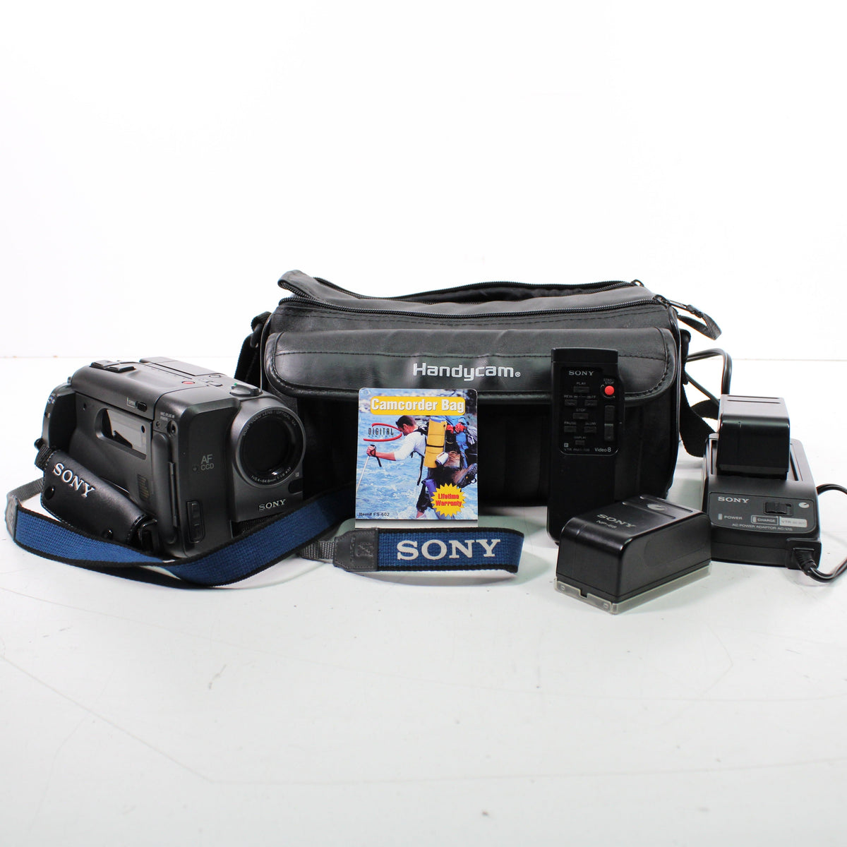 Sony CCD-TRV30 Digital Video Camera Recorder Mini DV Handycam