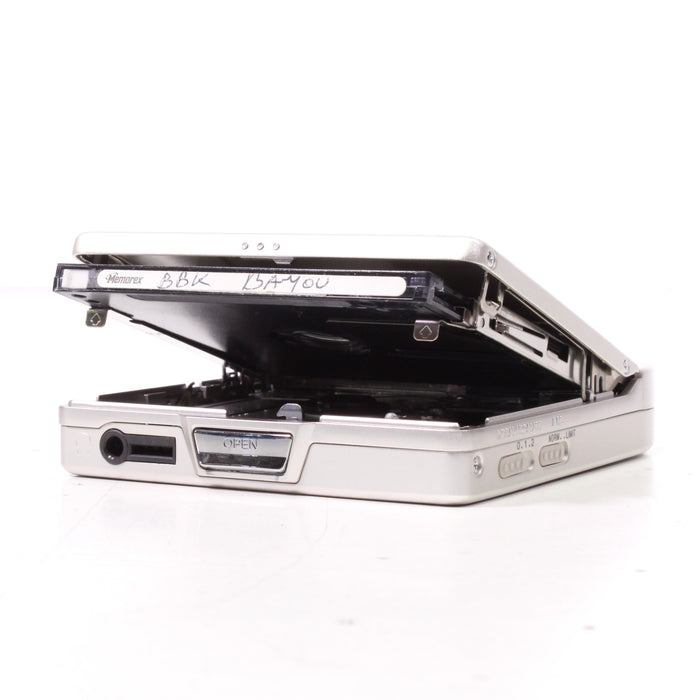 Sony MZ-E33 Portable MiniDisc Walkman Bundle w/ Box, Case & Discs (1998)-MiniDisc Players & Recorders-SpenCertified-vintage-refurbished-electronics