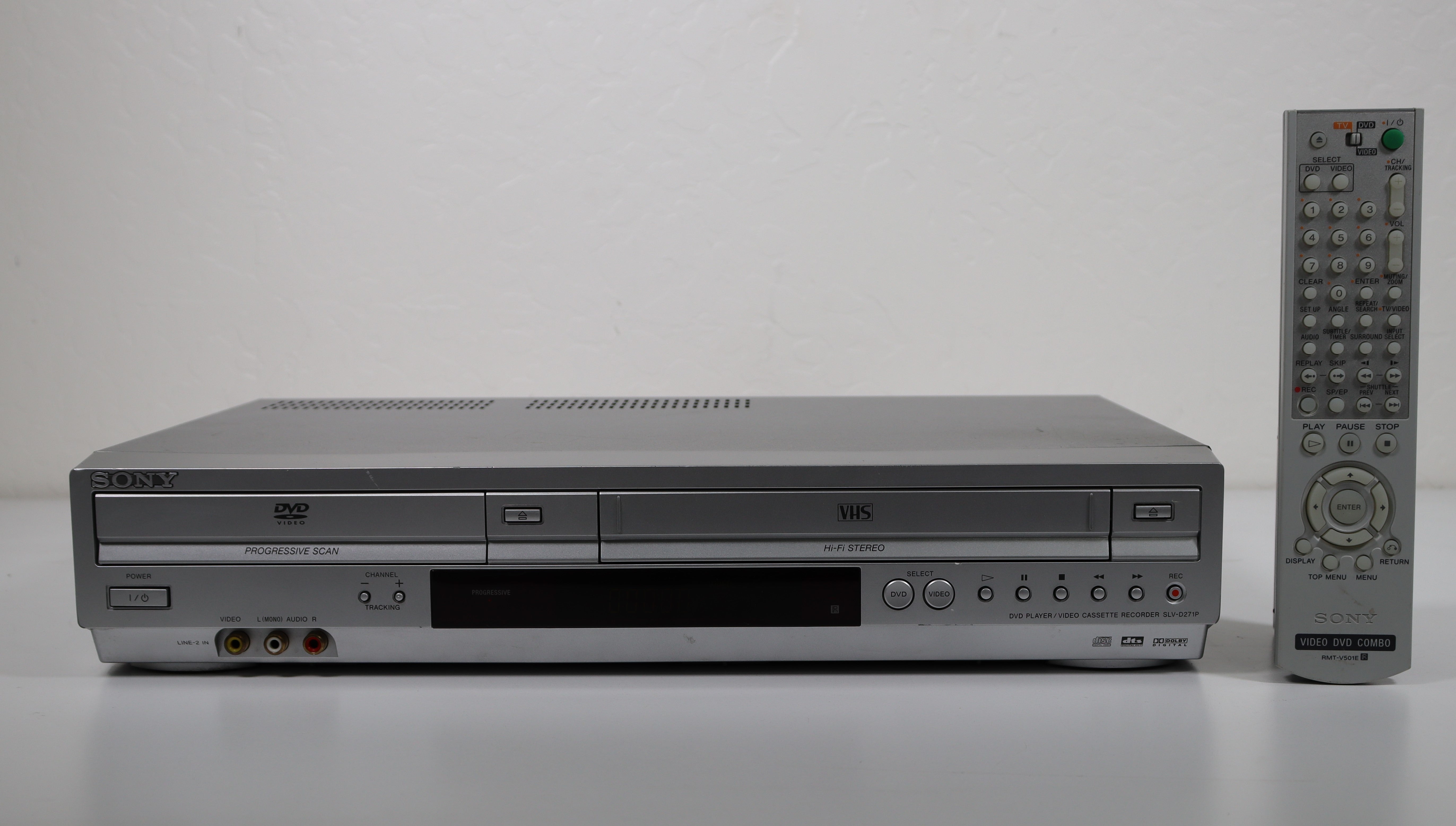 Sony High Quality VCR/VHS/DVD Combo Player w/remote (SLV-D271P) shops