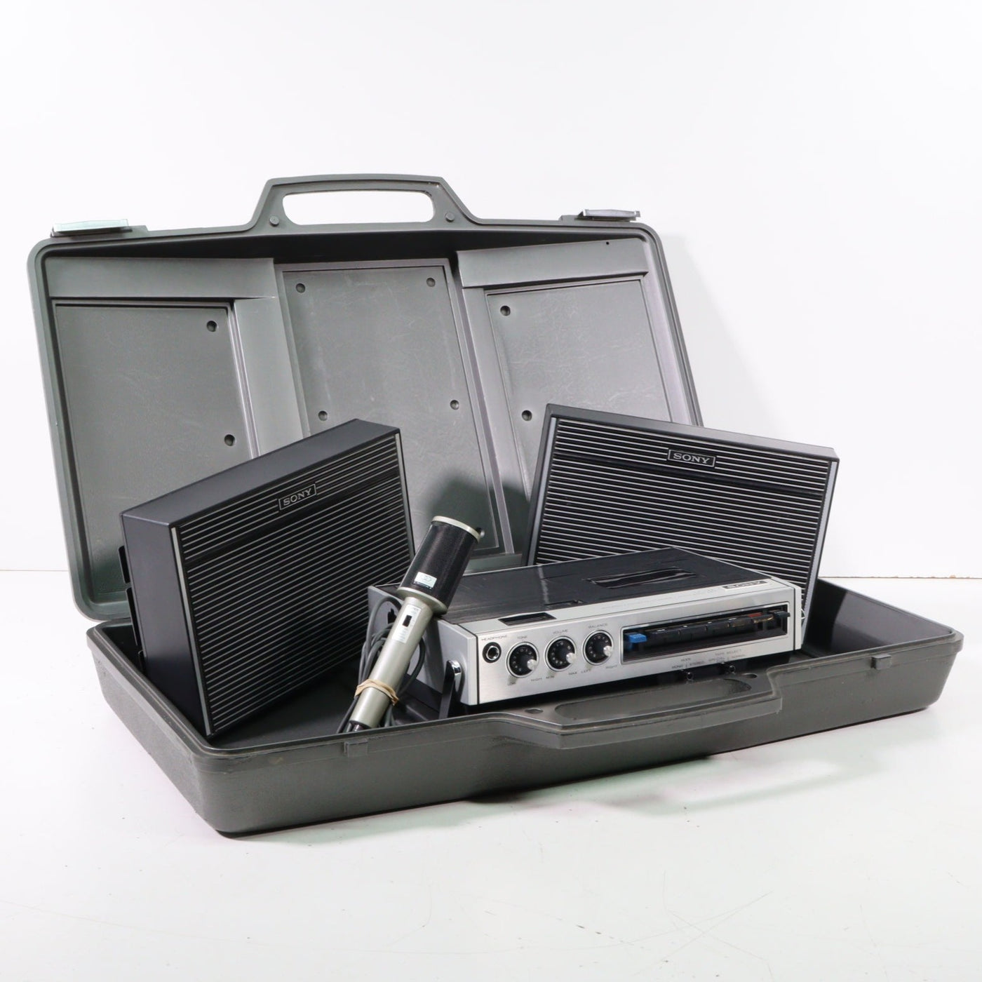Sony TC-126 Stereo Cassette-Corder System with Original Case, Speakers ...