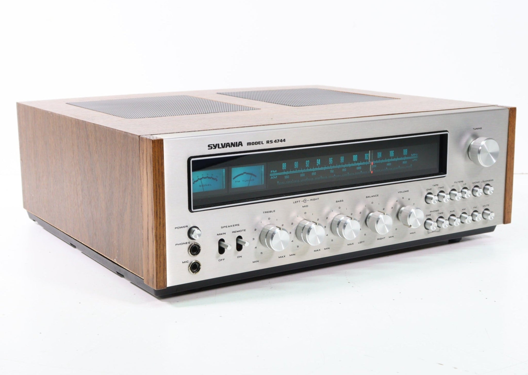 Sylvania RS-4744 Vintage AM/FM Stereophonic Receiver