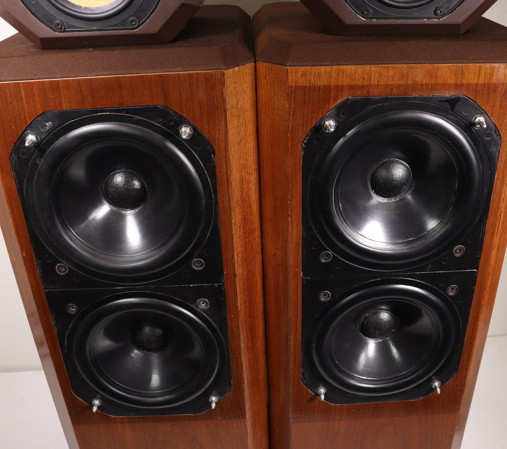 B&W Series 80 Model 802 4 Way Home Stereo Speakers Floor Standing