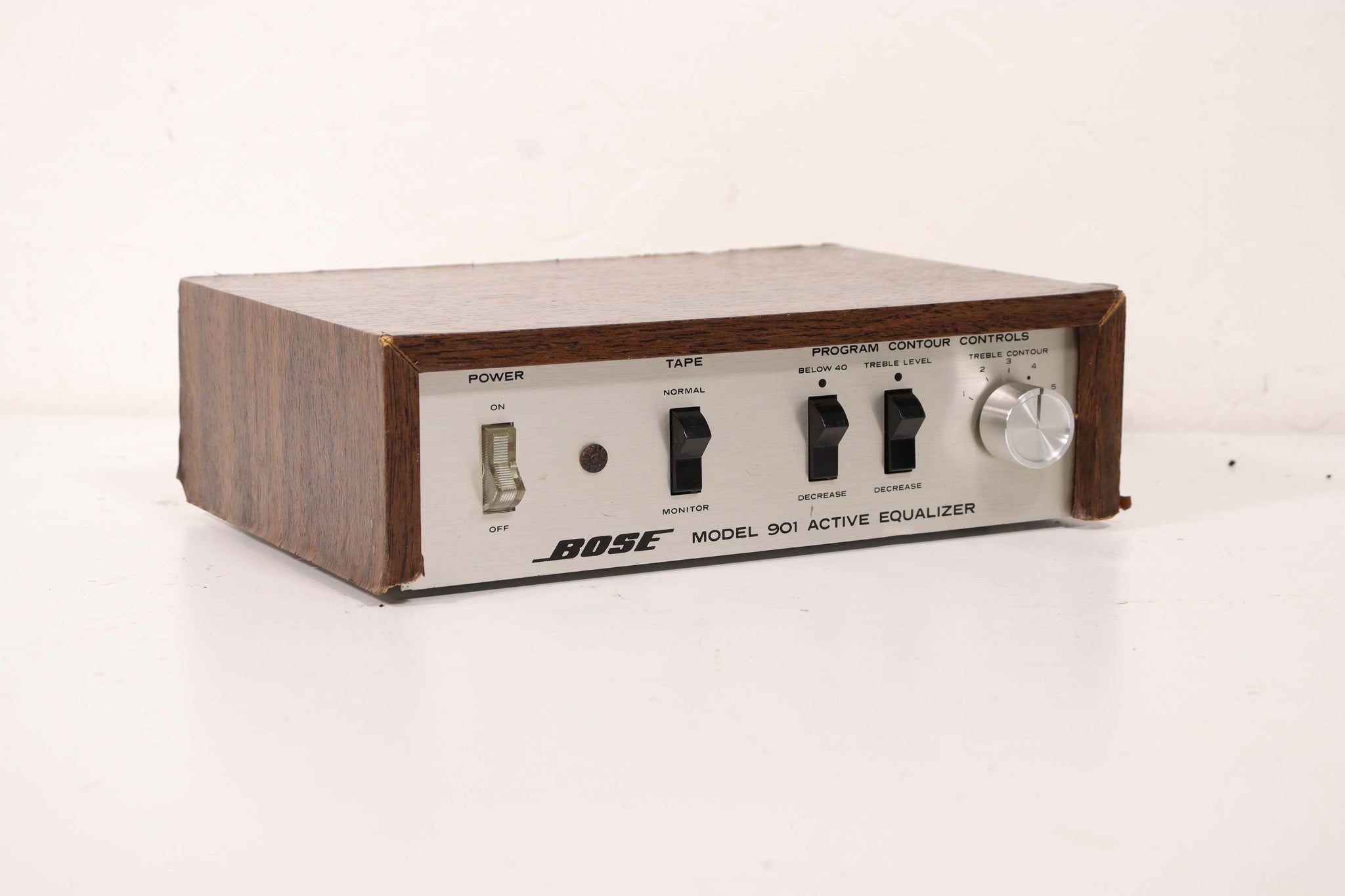 Bose 901 Active Equalizer With Wood Case (NOT