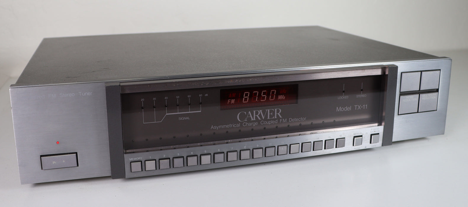 Carver Quartz Synthesized FM Stereo Tuner TX-11 Asymmetrical Charge Coupled FM Detector-FM Transmitters-SpenCertified-vintage-refurbished-electronics