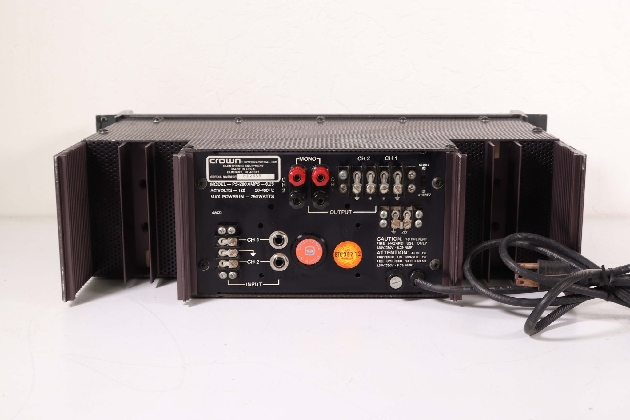 Crow Ps Crown PS-200 Power Amplifier System Mono or Stereo