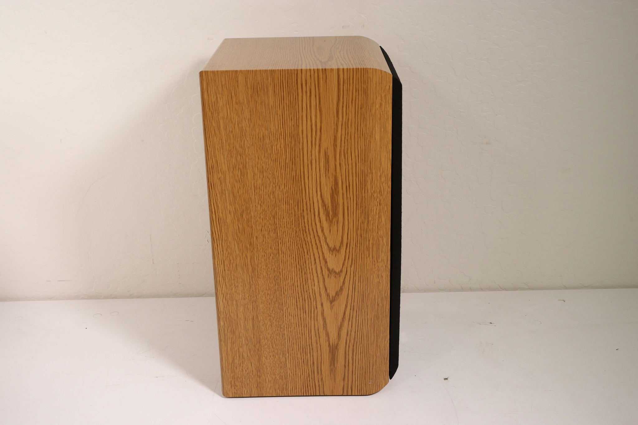 Infinity SL30 Bookshelf Speaker Pair 2 Way Dual Port Light Brown 150 W