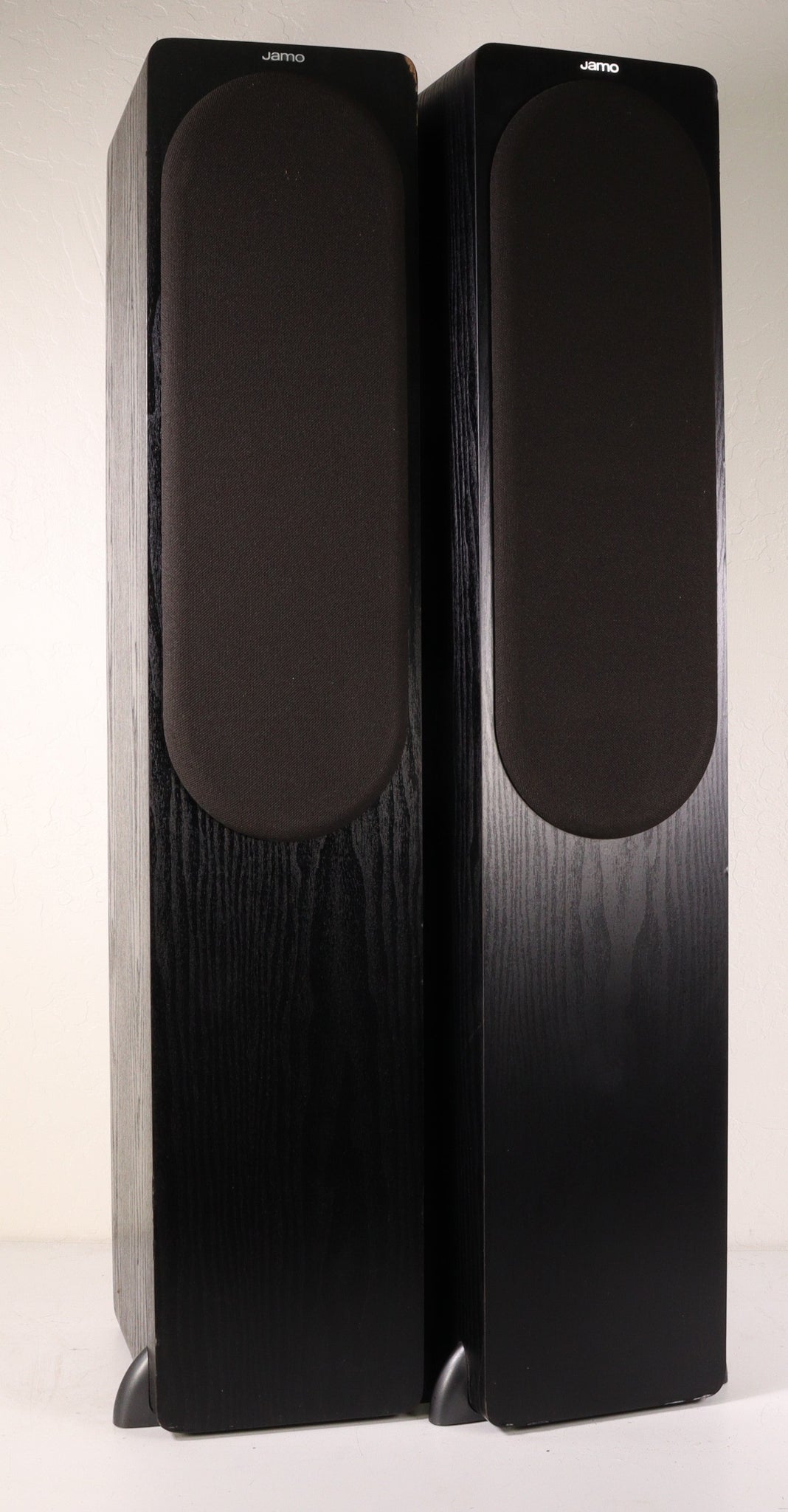 Jamo S426 Tower Speakers Slim