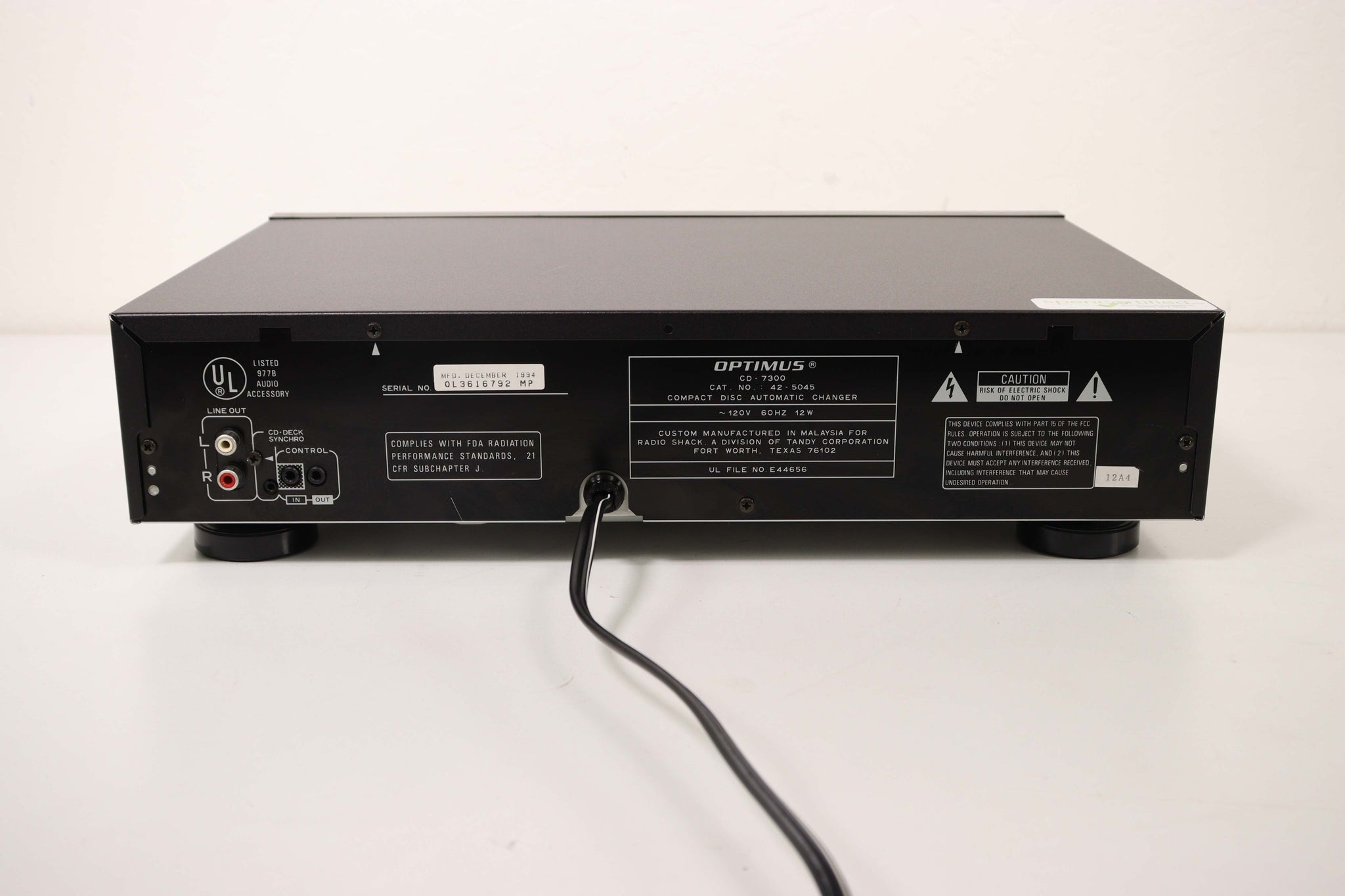 Optimus CD-7300 6 Disc Magazine Multiple Compact Disc CD Player Synchr