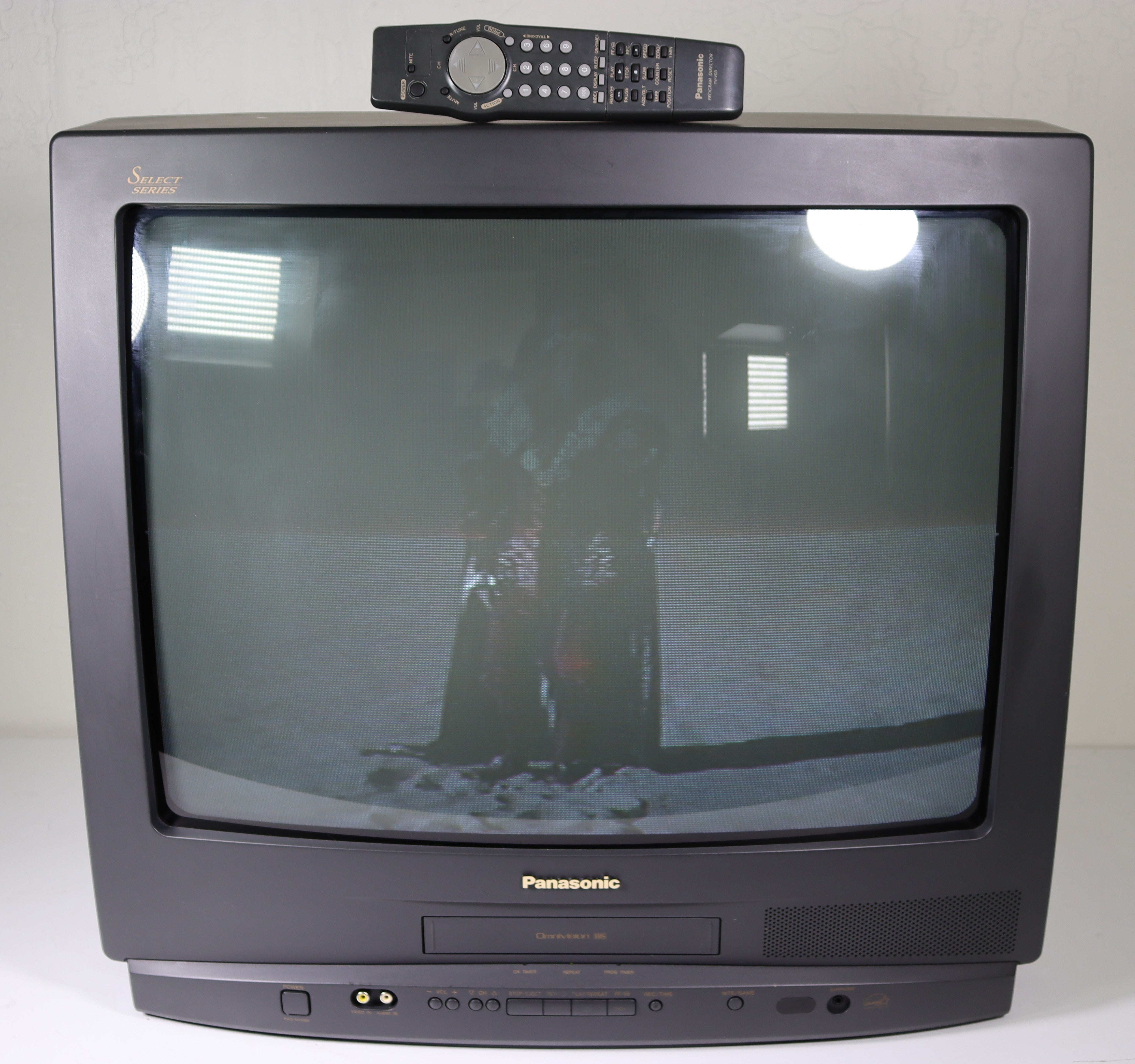 Panasonic PVQ M2508 25 Inch TV VCR VHS Player Tube TV Combo panasonic-pvq-m2508-25-inch-tv-vcr-vhs-player-tube-tv-combo