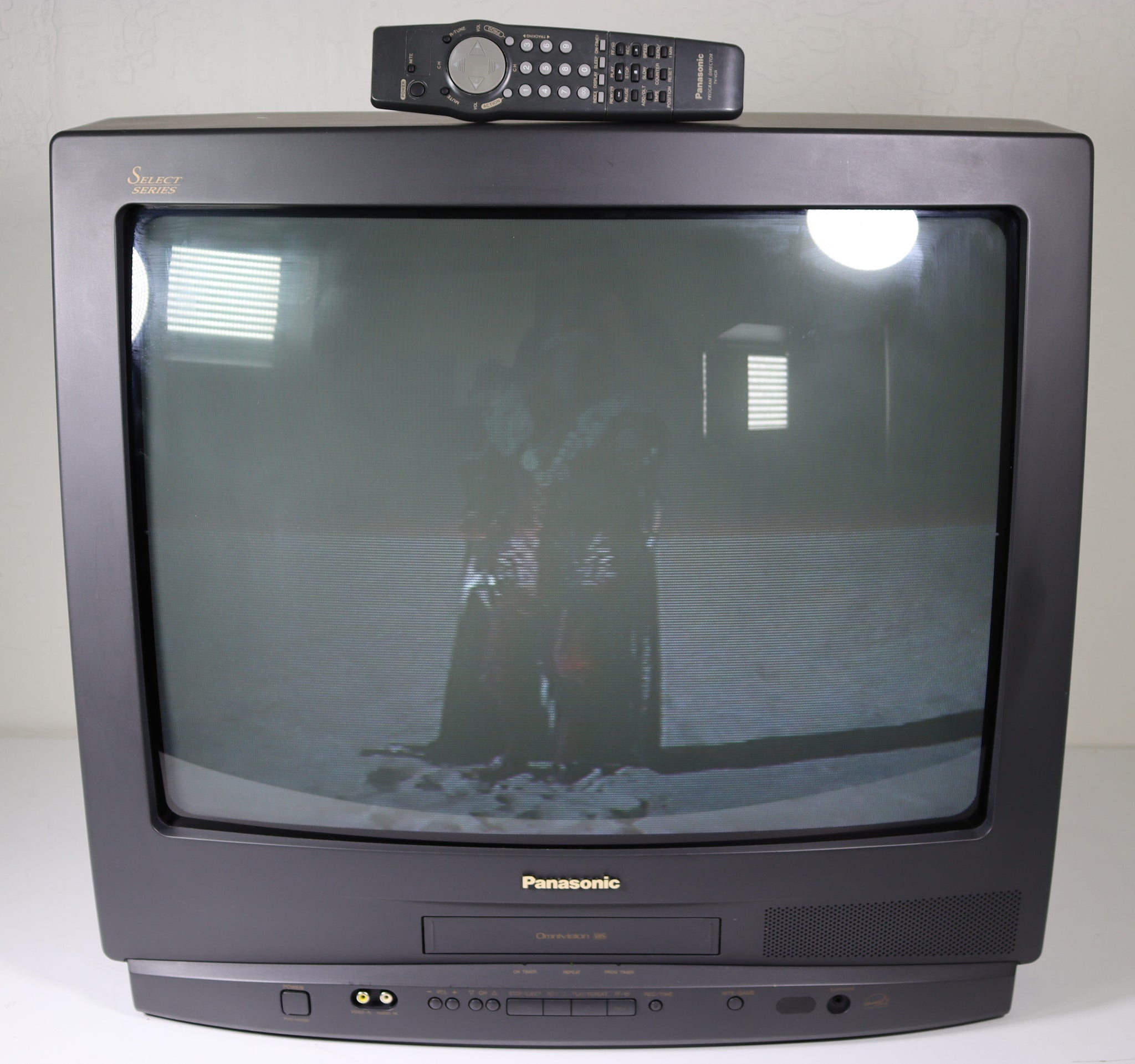 Panasonic PVQM2508 25 Inch TV VCR VHS Player Tube TV Combo