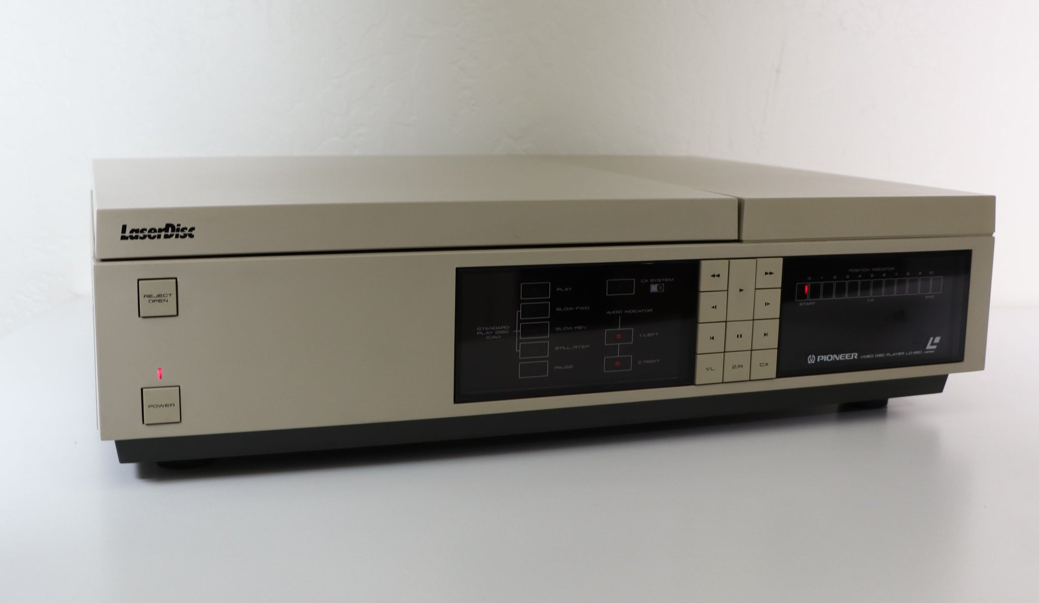 Pioneer LD660 Laser Disc Player Top Loading Coaxial Video Connection