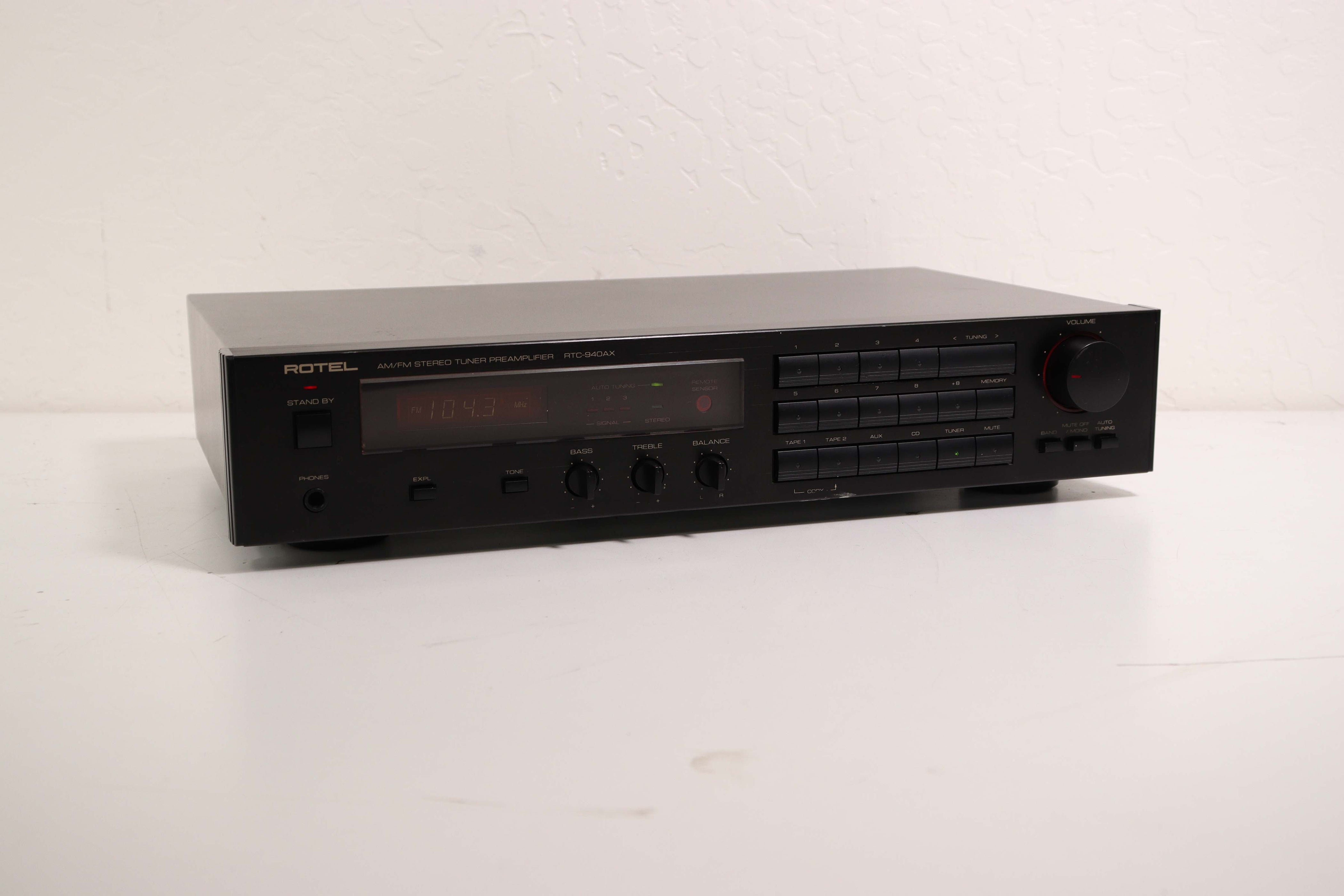 Rotel RTC-940AX AM FM Stereo Tuner Preamplifier System — SpenCertified