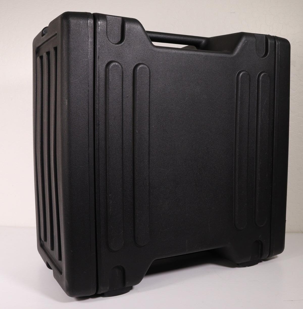 SKB Stereo Rack Portable Plastic Protective Case with Wheels ...