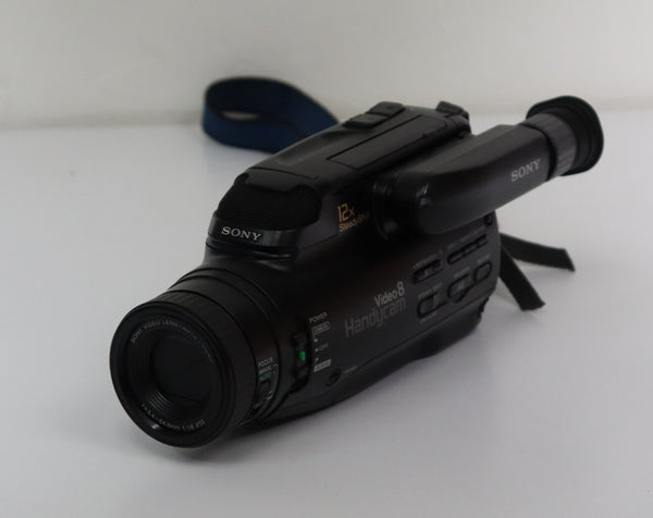 Sony CCD-FX630 Video 8 Handycam Recorder Player System