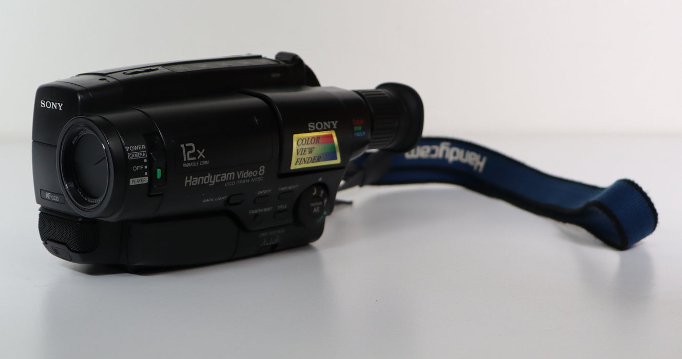 Sony CCD-TR614 Video 8 Handycam Recorder Player System