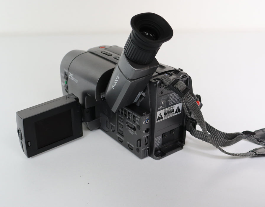SONY VideoHi8 Handycam CCD-TR12 ⑨ Genuine Sony 12x SteadyShot Video Hi8 Handycam Recorder CCD