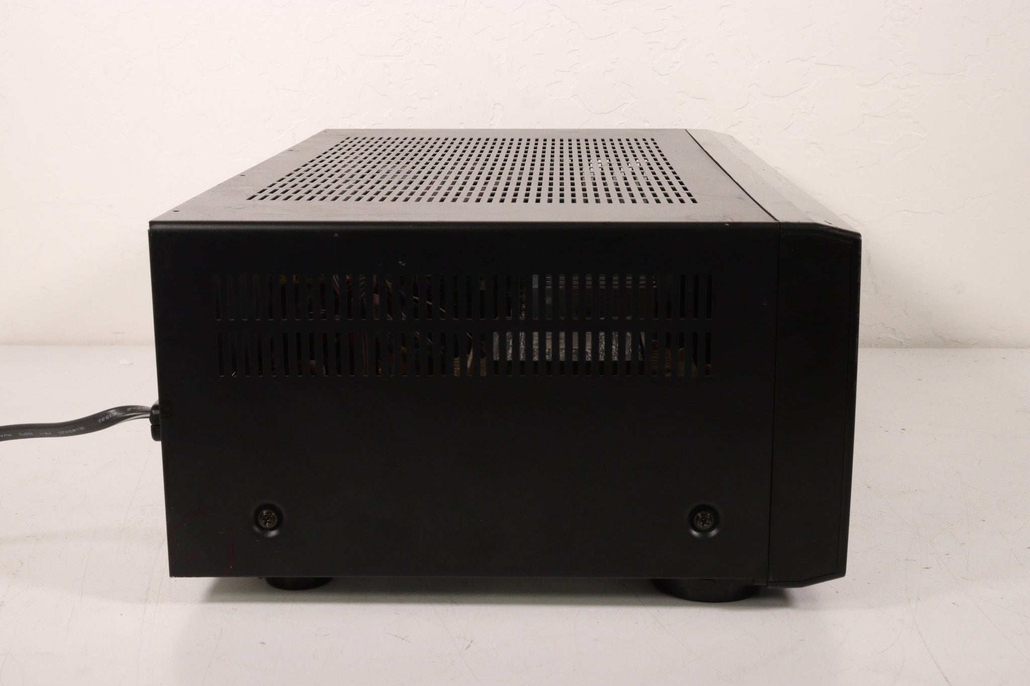 Sony STRK502P Receiver Digital Optical AM/FM Radio (No Remote)