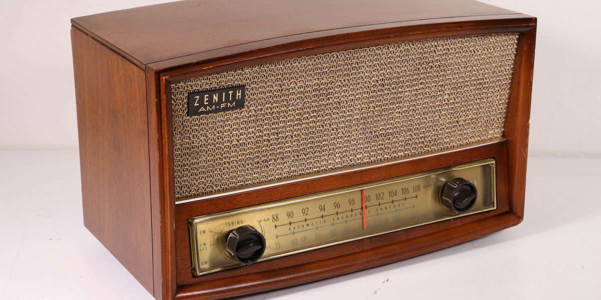 Zenith-AM-FM-Tube-Radio-